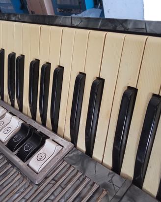 fisarmonica Hohner mod verdi lll Musette