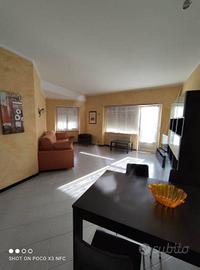 Appartamento di 90 m² con 4 locali a Sestri Levant