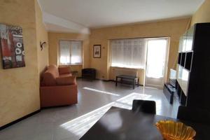 Appartamento di 90 m² con 4 locali a Sestri Levant