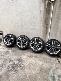 Cerchi BMW serie 1 M sport R 18 gommati hankook