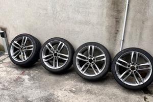 Cerchi BMW serie 1 M sport R 18 gommati hankook