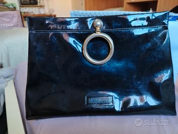 pochette in vernice nera Moschino