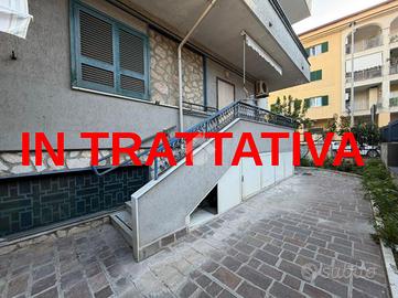 2 LOCALI A GRUMO NEVANO