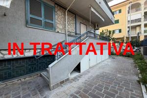 2 LOCALI A GRUMO NEVANO