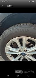 Pneumatici Bridgeston 235/55/R17