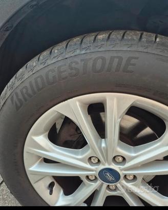 Pneumatici Bridgeston 235/55/R17