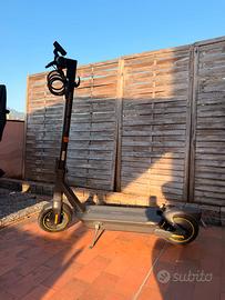 Monopattino elettrico Ninebot/Segway G2 MAX