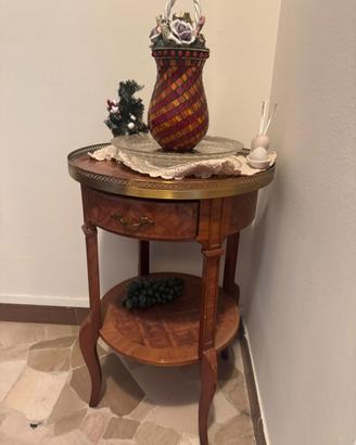Comodino tondo in mogano Antiquariato