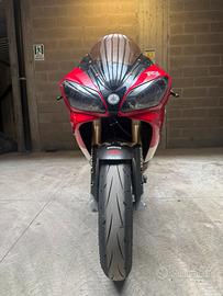 Yamaha r1