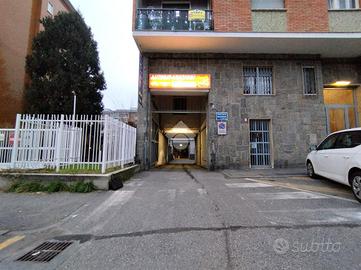MAGAZZINO A RIVOLI