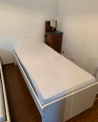 2 Letti Singoli con Materassi IKEA