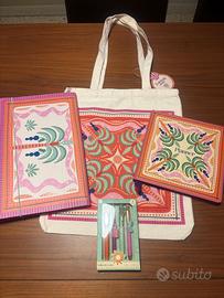 borsa completa di accessori