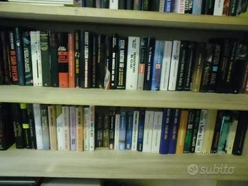 Oltre 100 romanzi polizieschi come nuovi