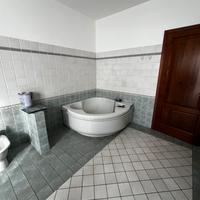 Vasca da bagno angolare classica