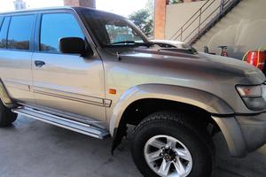 Nissan Patrol GR 3000 S.W.