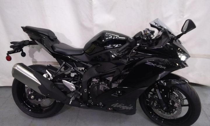 KAWASAKI Ninja ZX-4R E5+