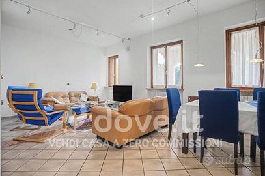 Villetta a schiera di 392 m² con più di 5 locali e
