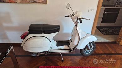 Vespa PX senza frecce