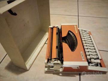 Macchina da scrivere