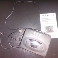 Riproduttore di cassette stereo con bass booster