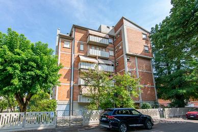 4 LOCALI A FERRARA