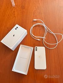 Iphone 11 64GB Bianco- perfetto, batteria nuova.