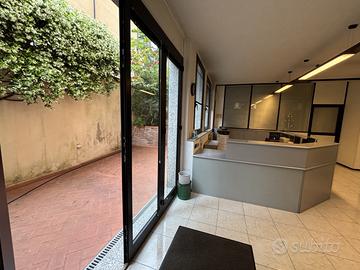 SCANDICCI CENTRO Ufficio con resede