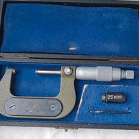 micrometro 25-50 mm tesa con scatola 