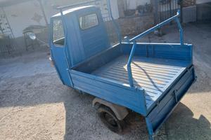 Piaggio Ape 50 Blu (1981) - Funzionante.