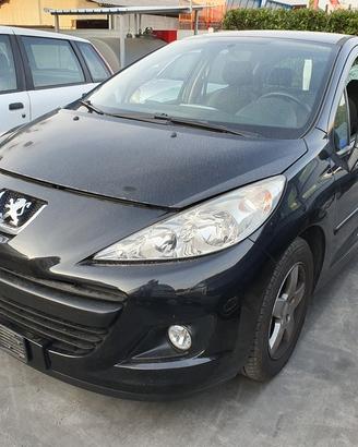 Ricambi usati per Peugeot 207 1.4 benz 2010