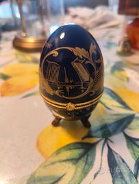 Uovo stile Fabergè