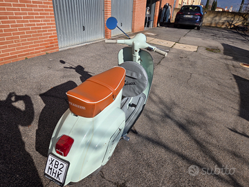 Vespa 50