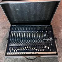 Mixer behringer 24 canali