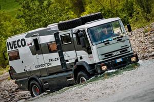 Desertikon Camper 4x4 monoscocca AZ- Iveco 95E21WS