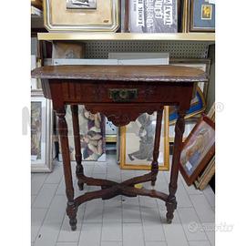 TAVOLINO CON CASSETTO