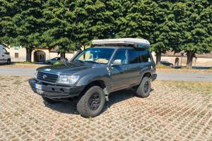 TOYOTA LAND CRUISER HDJ 100