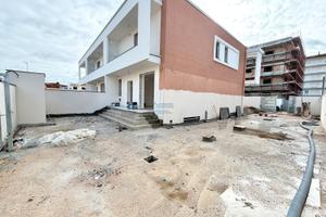 Ville moderne con rifiniture top di gamma