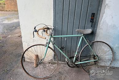 Bicicletta vintage bianchi