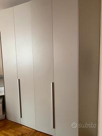 Cabina armadio angolare completa capiente