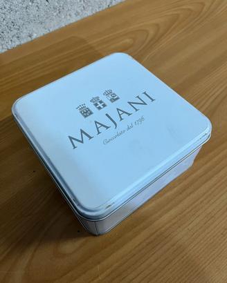 Scatola in latta Majani da collezione.