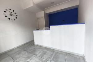 NEGOZIO A NAPOLI
