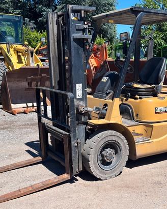 MULETTO CATERPILLAR DP25 K