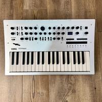 KORG MINILOGUE