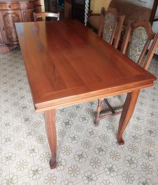 Tavolo allungabile in noce