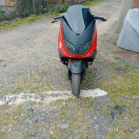 Yamaha Tmax 