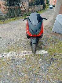 Yamaha Tmax 