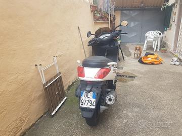 ovendo Yamaha x max 125 2007 