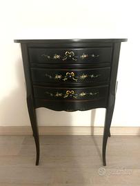 Comodino stile barocco