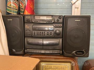 Stereo Aiwa vintage con doppia cassetta
