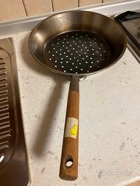 Padella per castagne